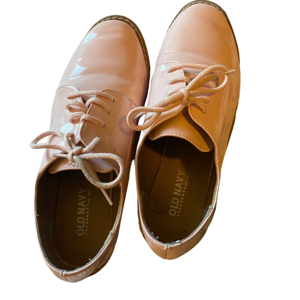Pink shoes